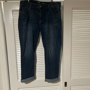 Old Navy WOW Boyfriend Jean